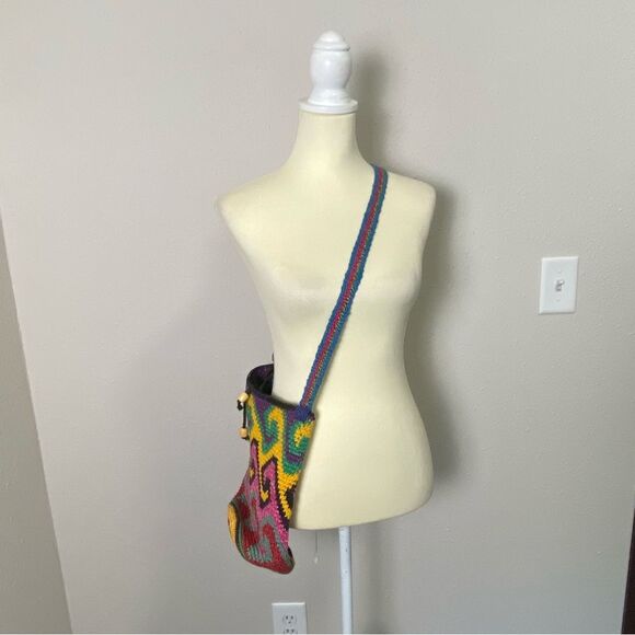 Women's Boho Artisanal Colorful Crochet/Knit Crossbody Bag W/ Drawstring Closure - Picture 2 of 15